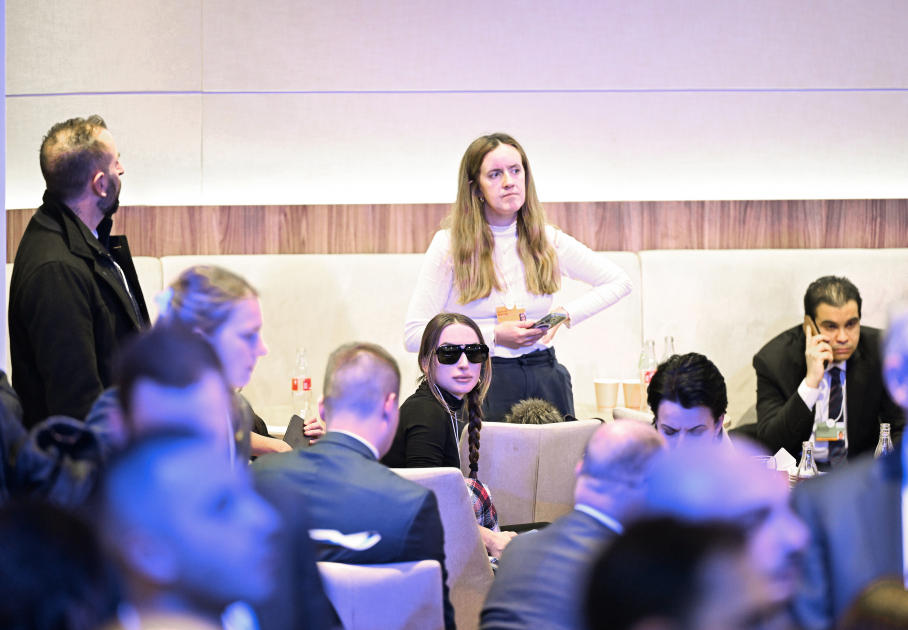 Prezident İlham Əliyev Ümumdünya İqtisadi Forumu çərçivəsində panel iclasda iştirak edib (FOTO/VİDEO)