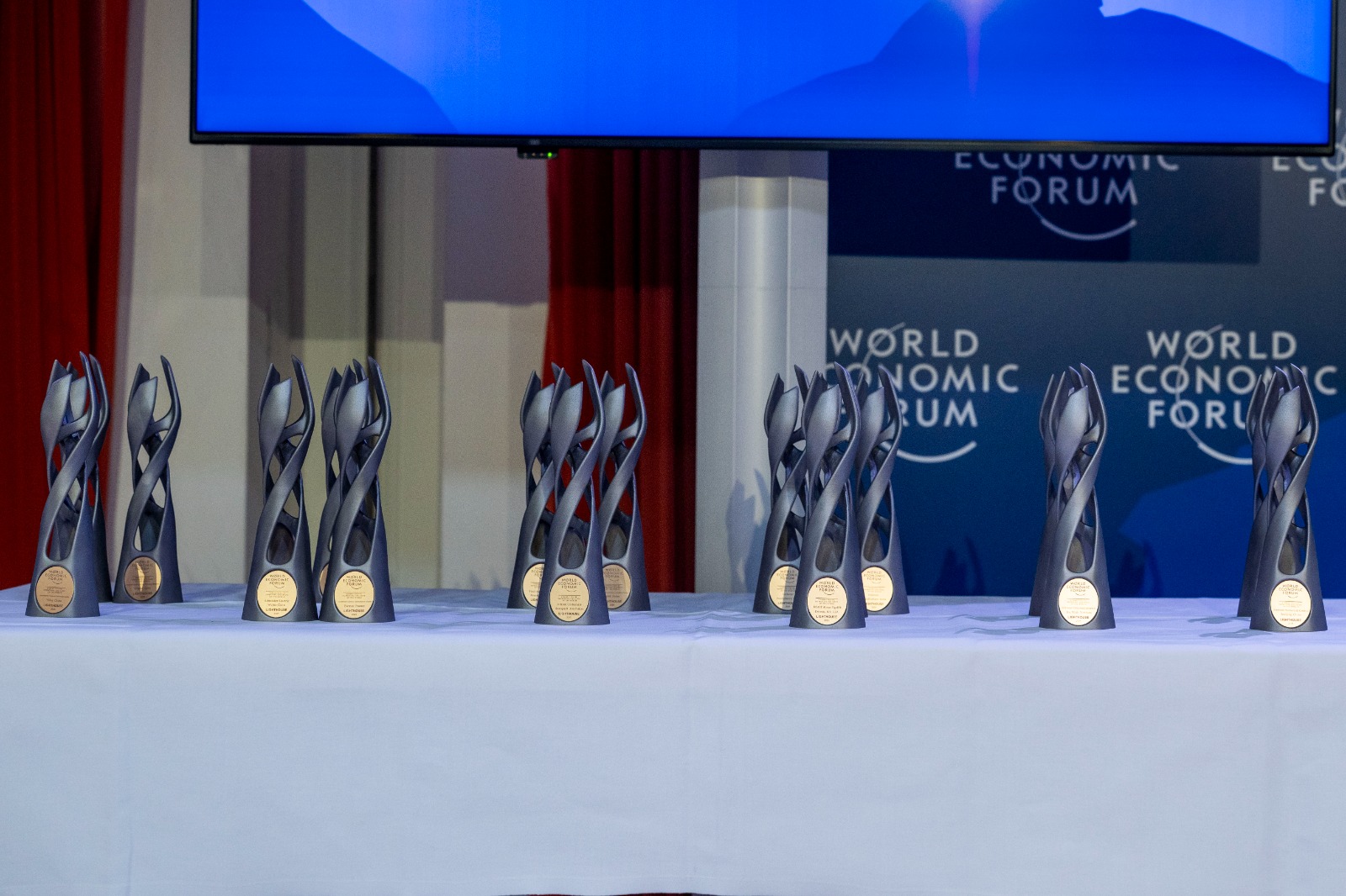 “SOCAR Karbamid” Dünya İqtisadi Forumunun nüfuzlu “Qlobal mayak” Şəbəkəsinə üzv qəbul edilib (FOTO)