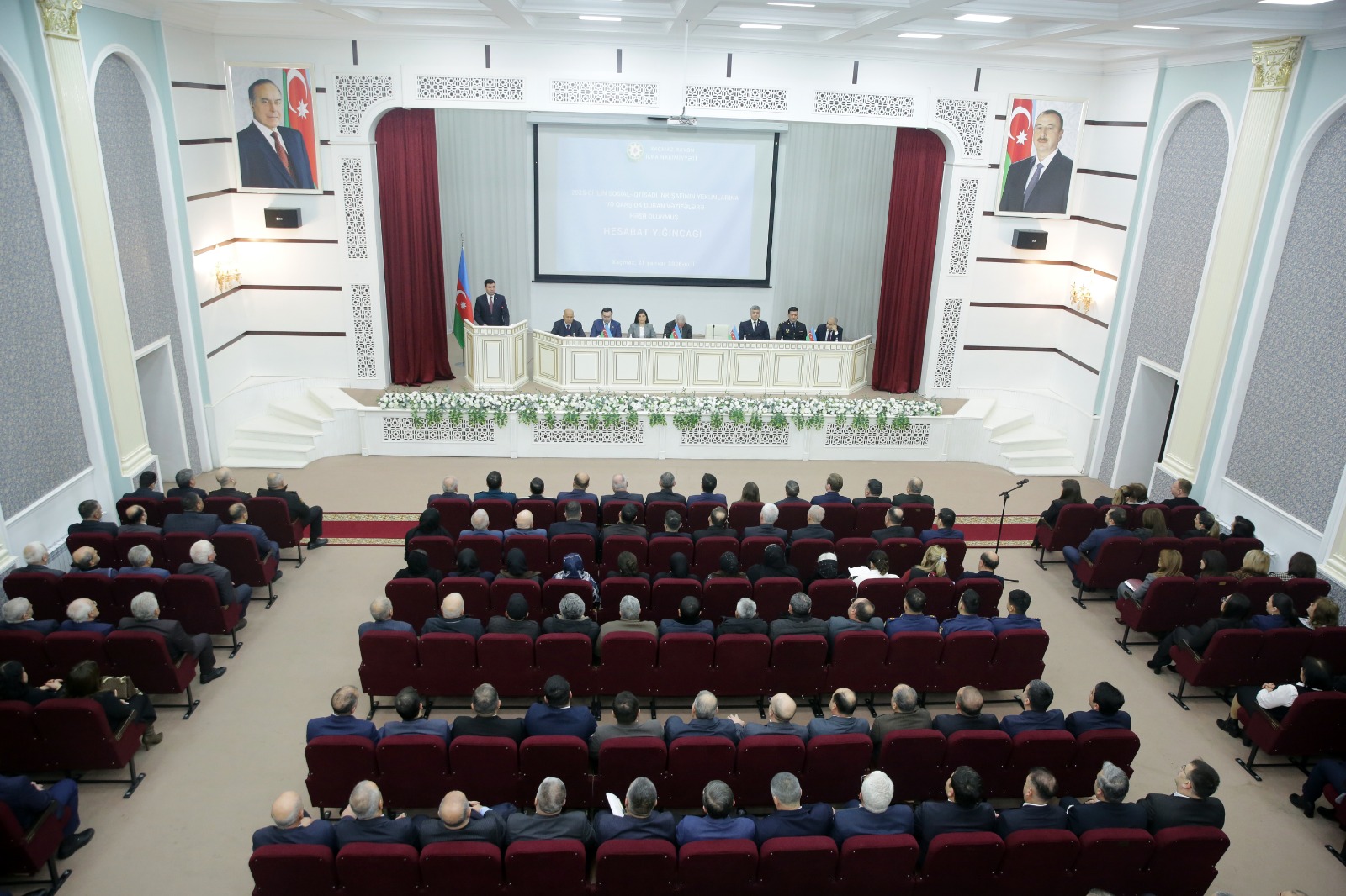 Xaçmazda 2025-ci ilin sosial-iqtisadi inkişafının yekunları və qarşıda duran vəzifələrə dair hesabat yığıncağı keçirilib (FOTO)