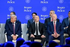 Prezident İlham Əliyev Davosda “Sülh Şurasının Nizamnaməsi” sənədinin imzalanma mərasimində iştirak edib (FOTO/VİDEO)