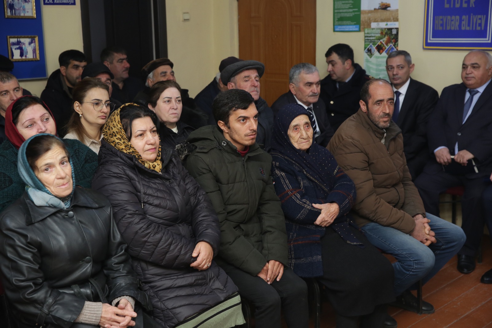 Xaçmazın Qaraqurtlu kəndində növbəti səyyar qəbul keçirilib (FOTO)