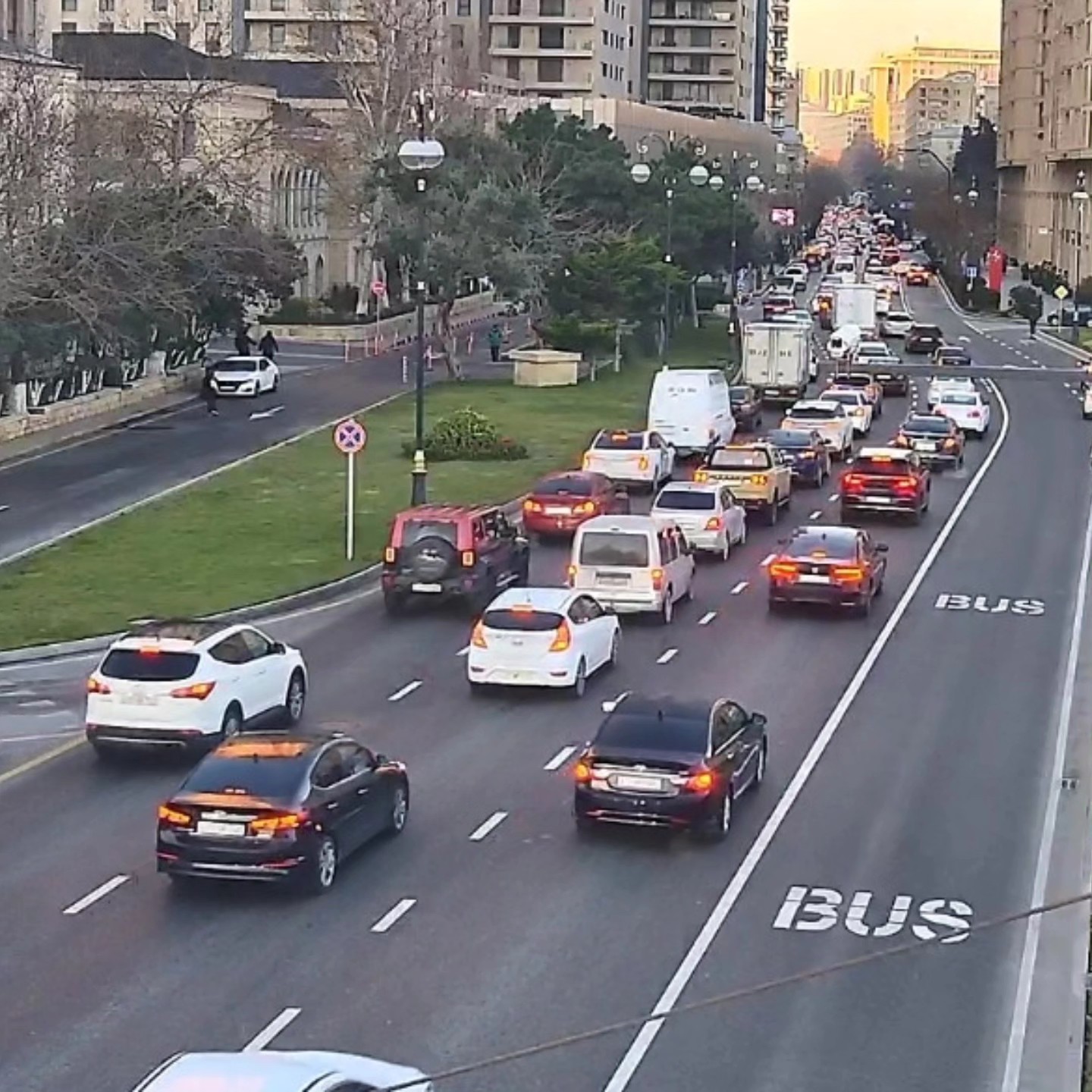 DİQQƏT: Bu yollarda tıxac var - SİYAHI (FOTO)