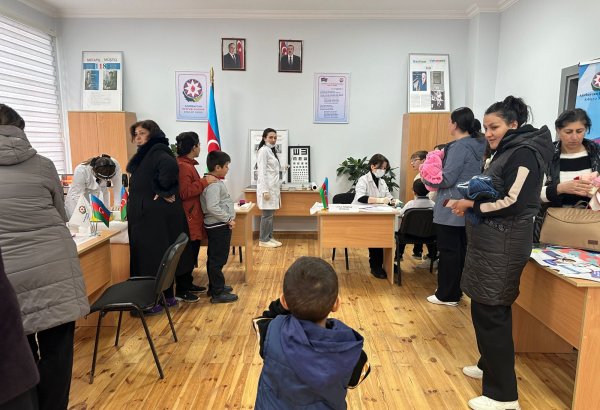 Nazirlik Ağdamın balaca sakinlərini müayinədən keçirdi (FOTO)