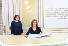 Sahibə Qafarova İspaniya Krallığı Deputatlar Konqresinin sədri ilə görüşdü