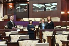 Sahibə Qafarova İspaniya Krallığı Deputatlar Konqresinin sədri ilə görüşdü