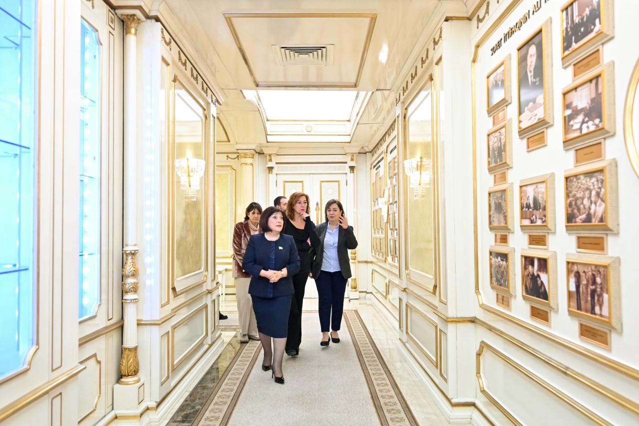 Sahibə Qafarova İspaniya Krallığı Deputatlar Konqresinin sədri ilə görüşdü