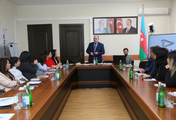 “Xəbər dilində məsuliyyət, ənənəvi media və rəqəmsal platformalarda tipik səhvlər” mövzusunda təlim keçirildi (FOTO)