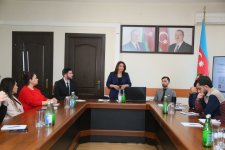 “Xəbər dilində məsuliyyət, ənənəvi media və rəqəmsal platformalarda tipik səhvlər” mövzusunda təlim keçirildi (FOTO)