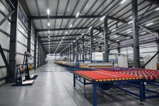 Prezident İlham Əliyev Sumqayıt Sənaye Parkında güzgü vərəqələrin istehsalı zavodunun açılışında iştirak edib