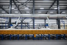 Prezident İlham Əliyev Sumqayıt Sənaye Parkında güzgü vərəqələrin istehsalı zavodunun açılışında iştirak edib