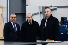 Prezident İlham Əliyev Sumqayıt Sənaye Parkında güzgü vərəqələrin istehsalı zavodunun açılışında iştirak edib