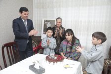 Xaçmazın icra başçısı 20 yaşı tamam olan şəhid övladını təbrik edib (FOTO)