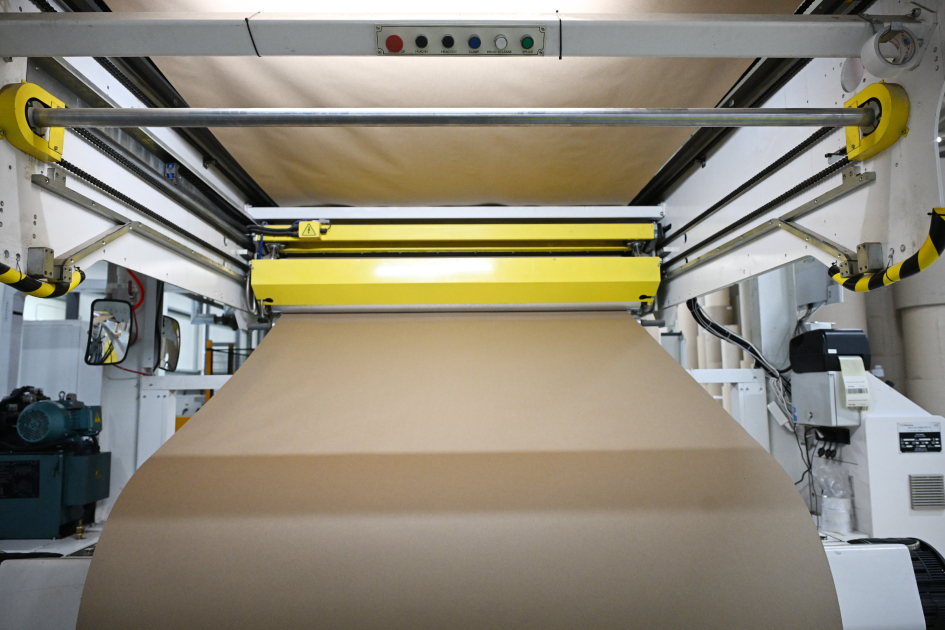 Prezident İlham Əliyev Sumqayıt Sənaye Parkında karton və qutu taralarının istehsalı müəssisəsinin açılışında iştirak edib (FOTO)