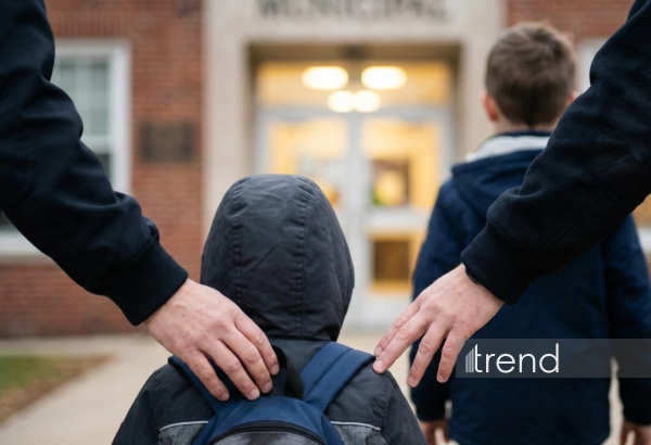 Məktəb direktorunun şagirdi döyməsi iddiaları ilə bağlı araşdırma başlandı - RƏSMİ