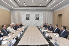 Rəşad Nəbiyev Azərbaycanın qabaqcıl İKT şirkətlərinin nümayəndələri ilə görüşüb (FOTO)