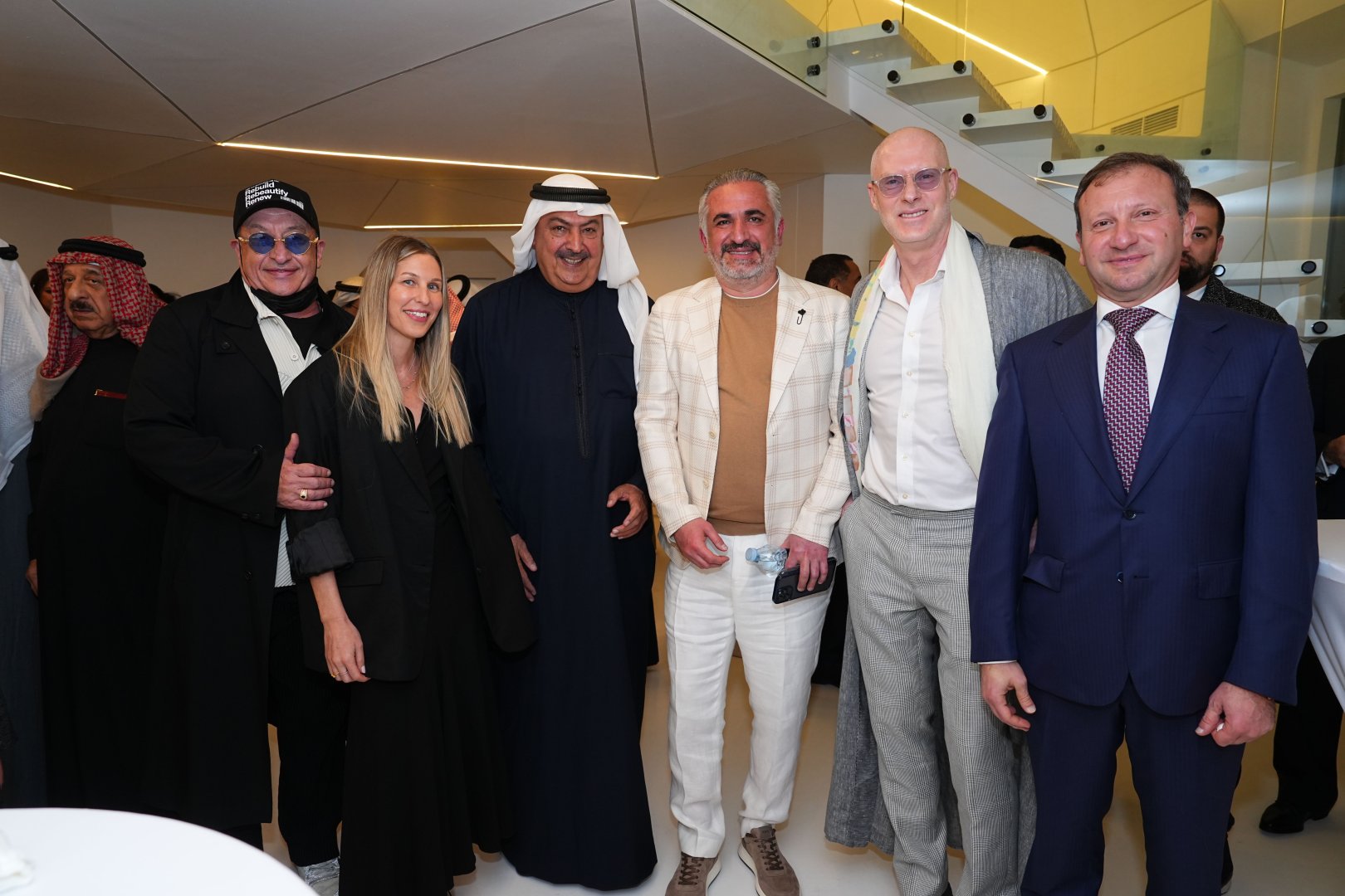 Azərbaycan xalçaları Bəhreyndə müasir incəsənət muzeyinin daimi kolleksiyasına daxil edildi (FOTO)