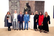 Azərbaycan xalçaları Bəhreyndə müasir incəsənət muzeyinin daimi kolleksiyasına daxil edildi (FOTO)