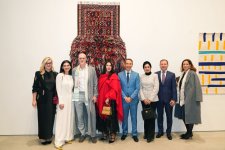 Azərbaycan xalçaları Bəhreyndə müasir incəsənət muzeyinin daimi kolleksiyasına daxil edildi (FOTO)