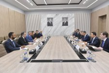 Mastercard şirkətinin strateji inkişaf üzrə vitse-sədri və prezidenti Con Hantsman Azərbaycan Mərkəzi Bankının sədri ilə görüşüb (FOTO)