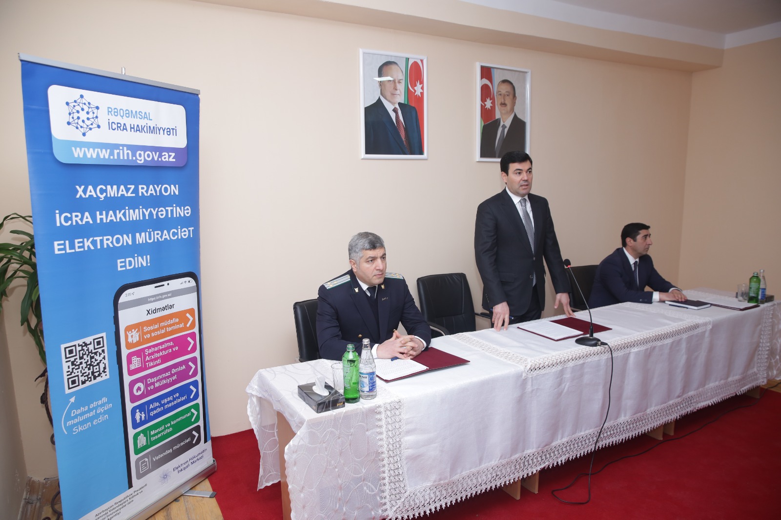 Xaçmaz şəhərində sakinlərin müraciət və təklifləri dinlənilib (FOTO)