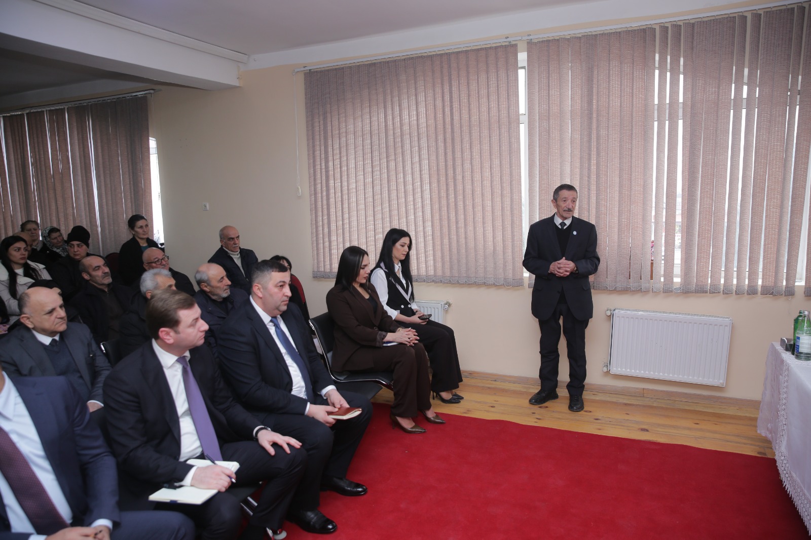 Xaçmaz şəhərində sakinlərin müraciət və təklifləri dinlənilib (FOTO)