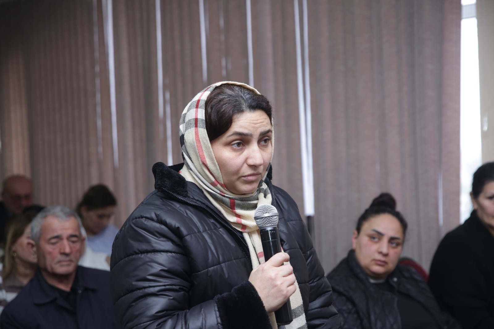 Xaçmaz şəhərində sakinlərin müraciət və təklifləri dinlənilib (FOTO)