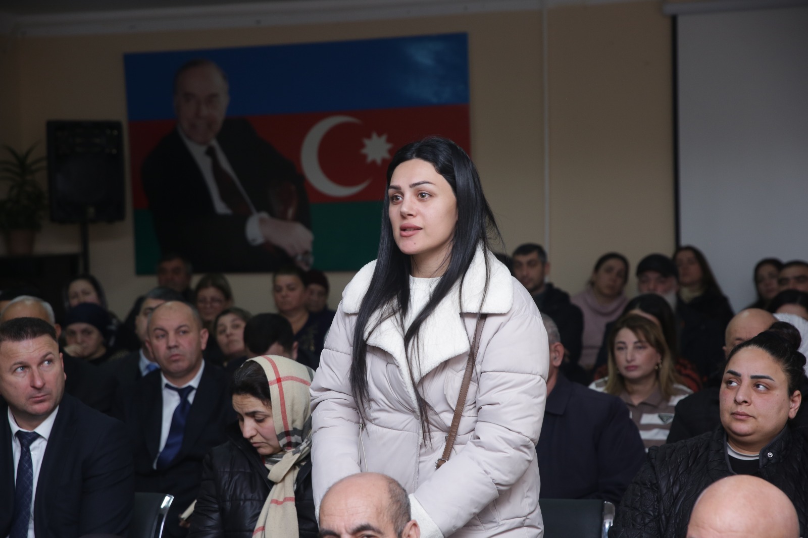 Xaçmaz şəhərində sakinlərin müraciət və təklifləri dinlənilib (FOTO)