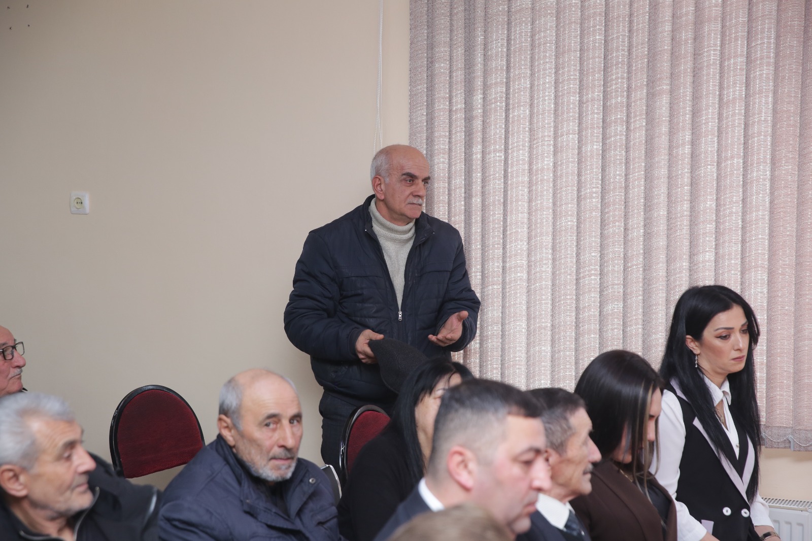 Xaçmaz şəhərində sakinlərin müraciət və təklifləri dinlənilib (FOTO)