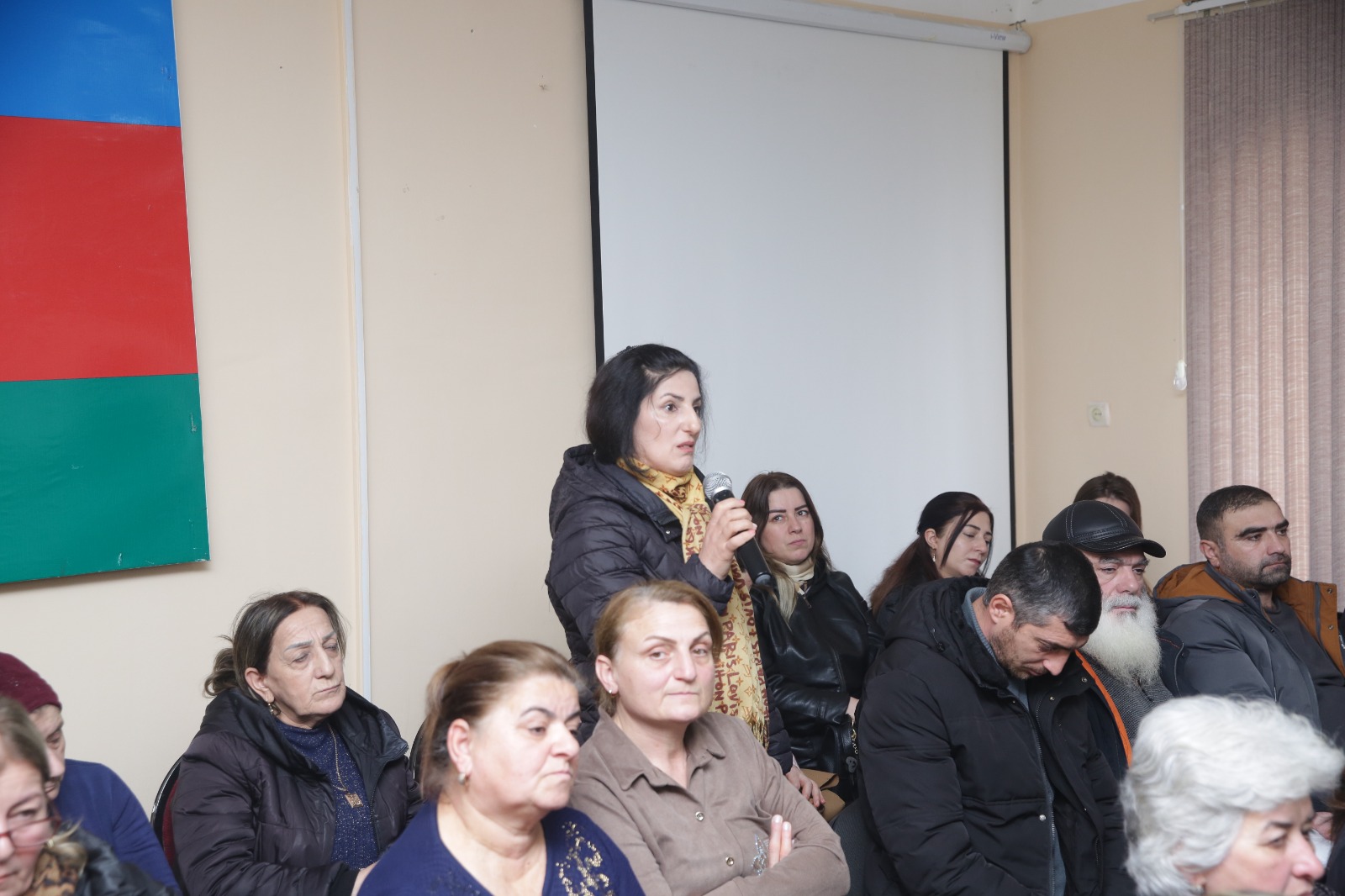 Xaçmaz şəhərində sakinlərin müraciət və təklifləri dinlənilib (FOTO)