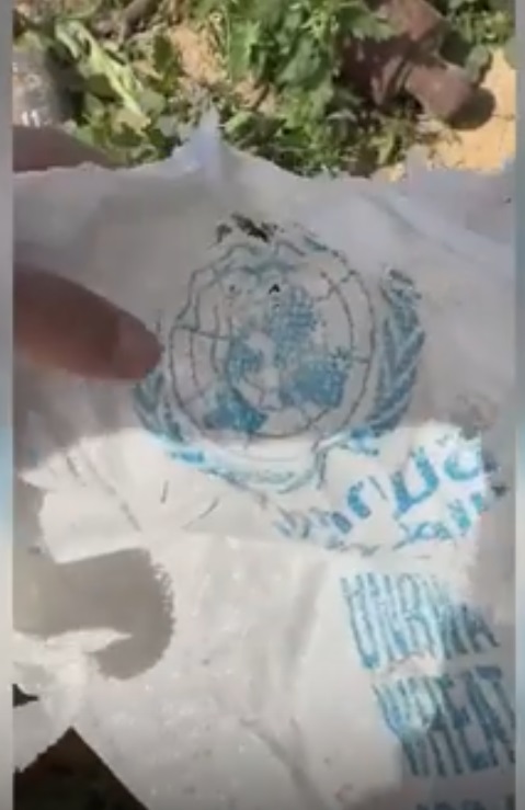 İsrail hərbçiləri Qəzzada BMT agentliyinə aid torbalarda minaatan mərmisi aşkarladılar (FOTO)