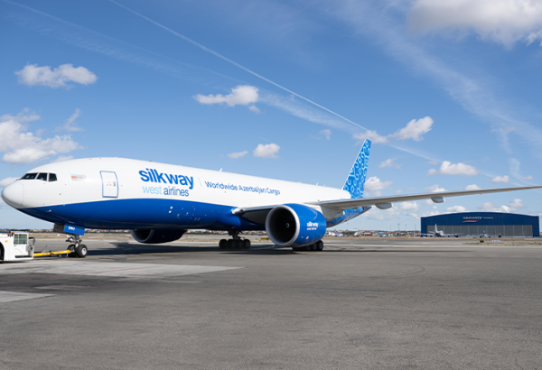Silk Way West Airlines donanmasının yenilənməsi proqramı çərçivəsində dördüncü Boeing 777F yük təyyarəsini təhvil alıb