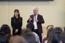 WUF13 üzrə Könüllülük Proqramı çərçivəsində 1000-ə yaxın iştirakçı üçün təlimlər keçirilir (FOTO)