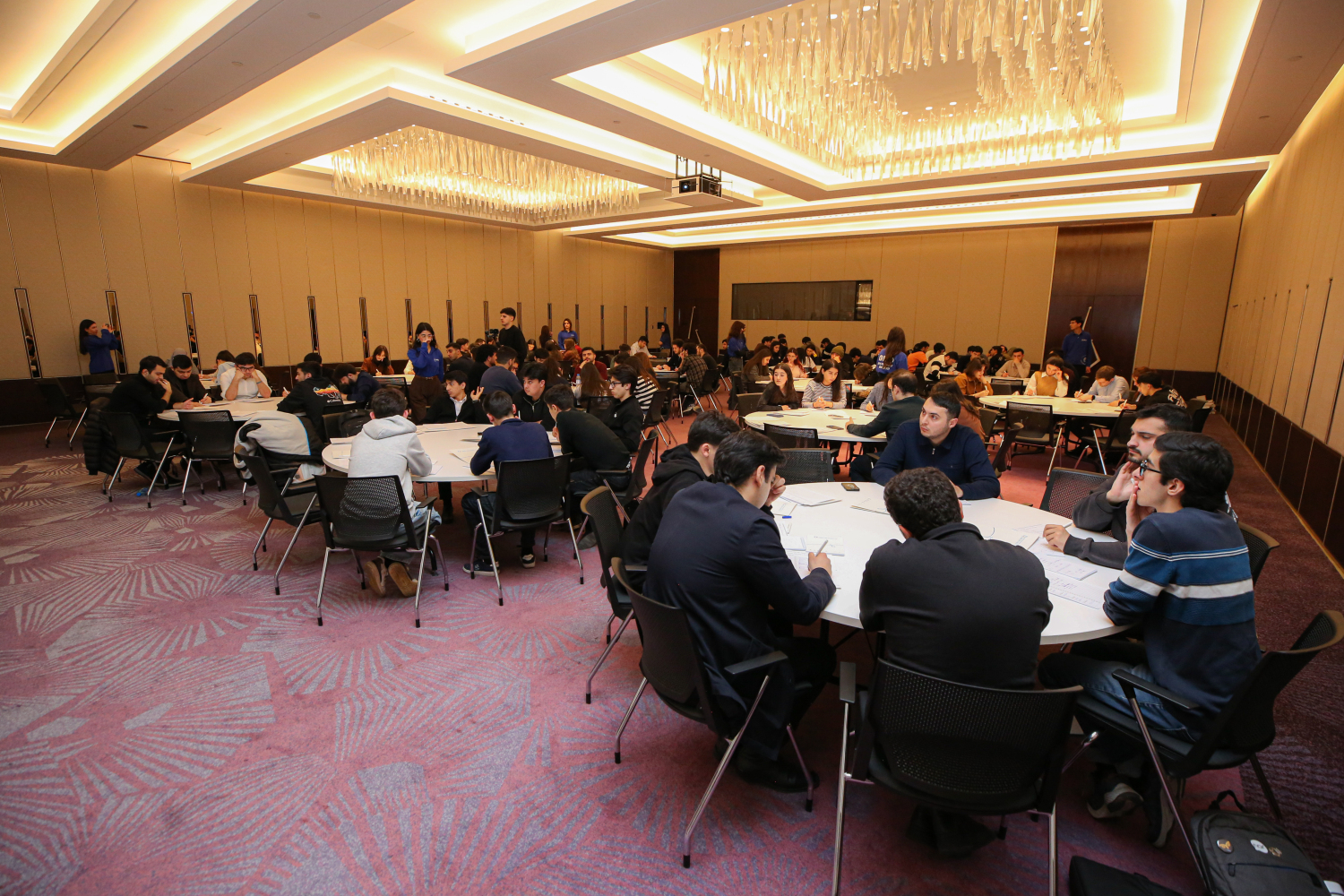 Gənclər Fondu ilk dəfə ölkənin ən böyük fərdi intellektual yarışını təşkil edib (FOTO)