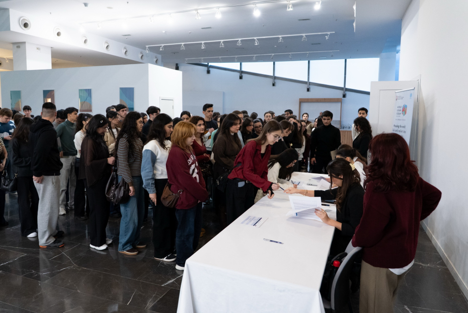 WUF13 üzrə Könüllülük Proqramı çərçivəsində 1000-ə yaxın iştirakçı üçün təlimlər keçirilir (FOTO)