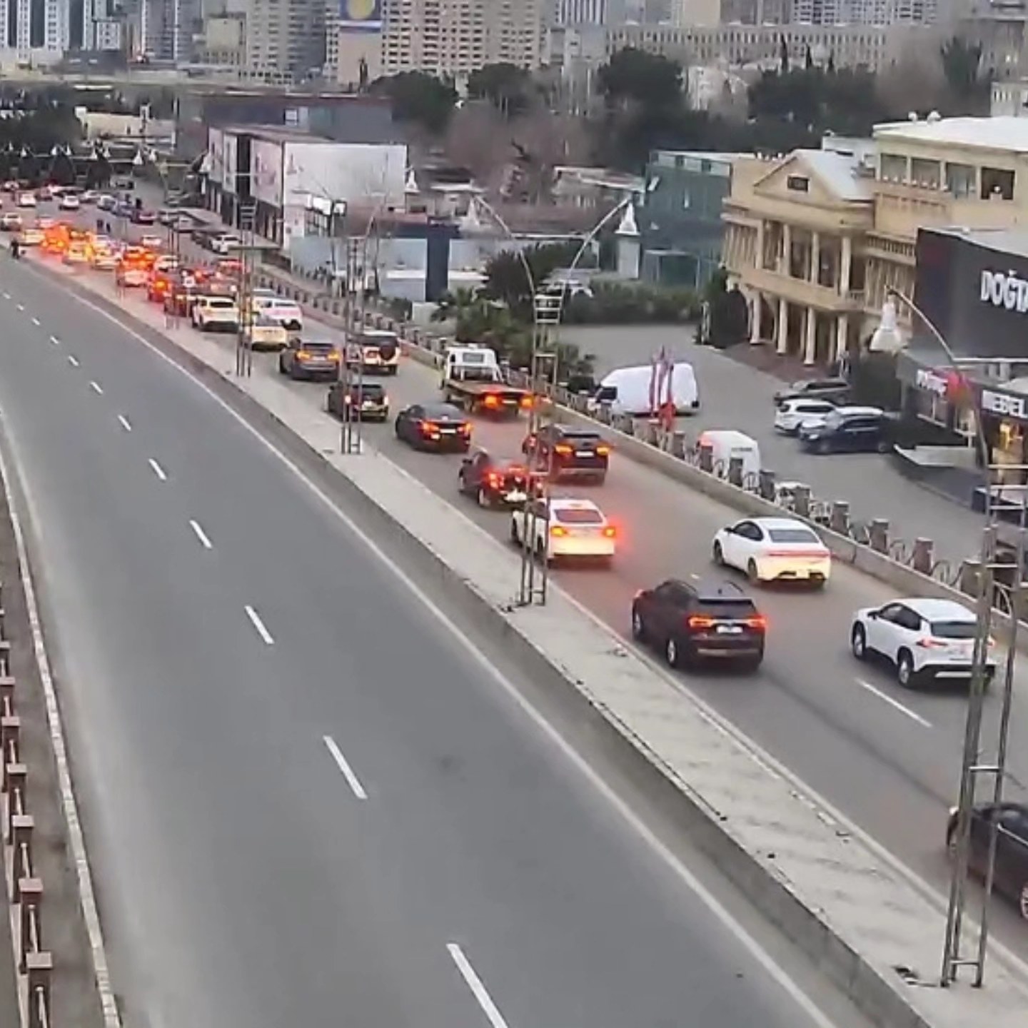 DİQQƏT: Bu yollarda tıxac var - SİYAHI (FOTO)