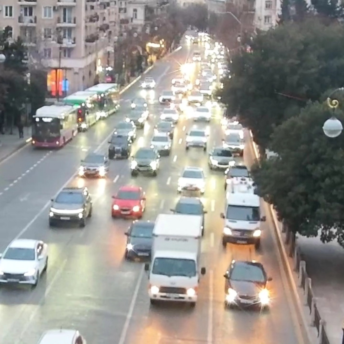 DİQQƏT: Bu yollarda tıxac var - SİYAHI (FOTO)