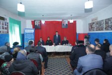 Elnur Rzayev Çarxı kəndində sakinlərlə görüşüb (FOTO)