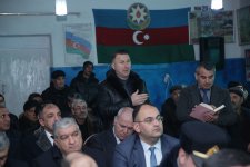 Elnur Rzayev Çarxı kəndində sakinlərlə görüşüb (FOTO)