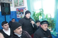 Elnur Rzayev Çarxı kəndində sakinlərlə görüşüb (FOTO)