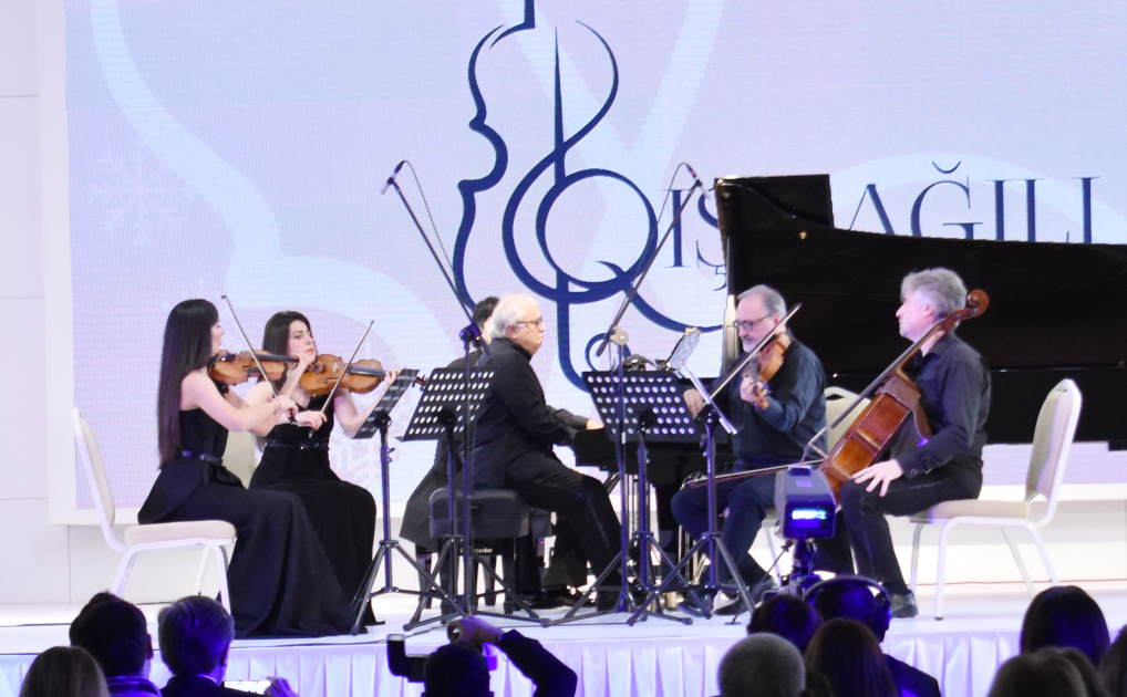 Qəbələdə “Qış nağılı” II Beynəlxalq Musiqi Festivalına start verilib (FOTO)
