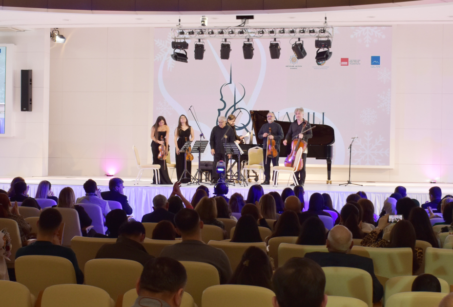 Qəbələdə “Qış nağılı” II Beynəlxalq Musiqi Festivalına start verilib (FOTO)