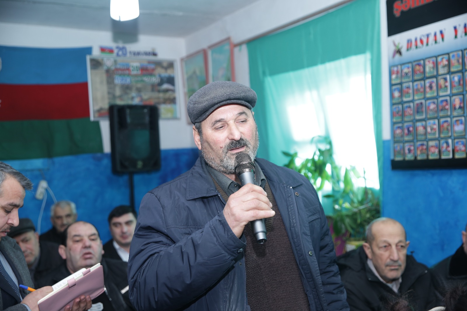 Elnur Rzayev Çarxı kəndində sakinlərlə görüşüb (FOTO)