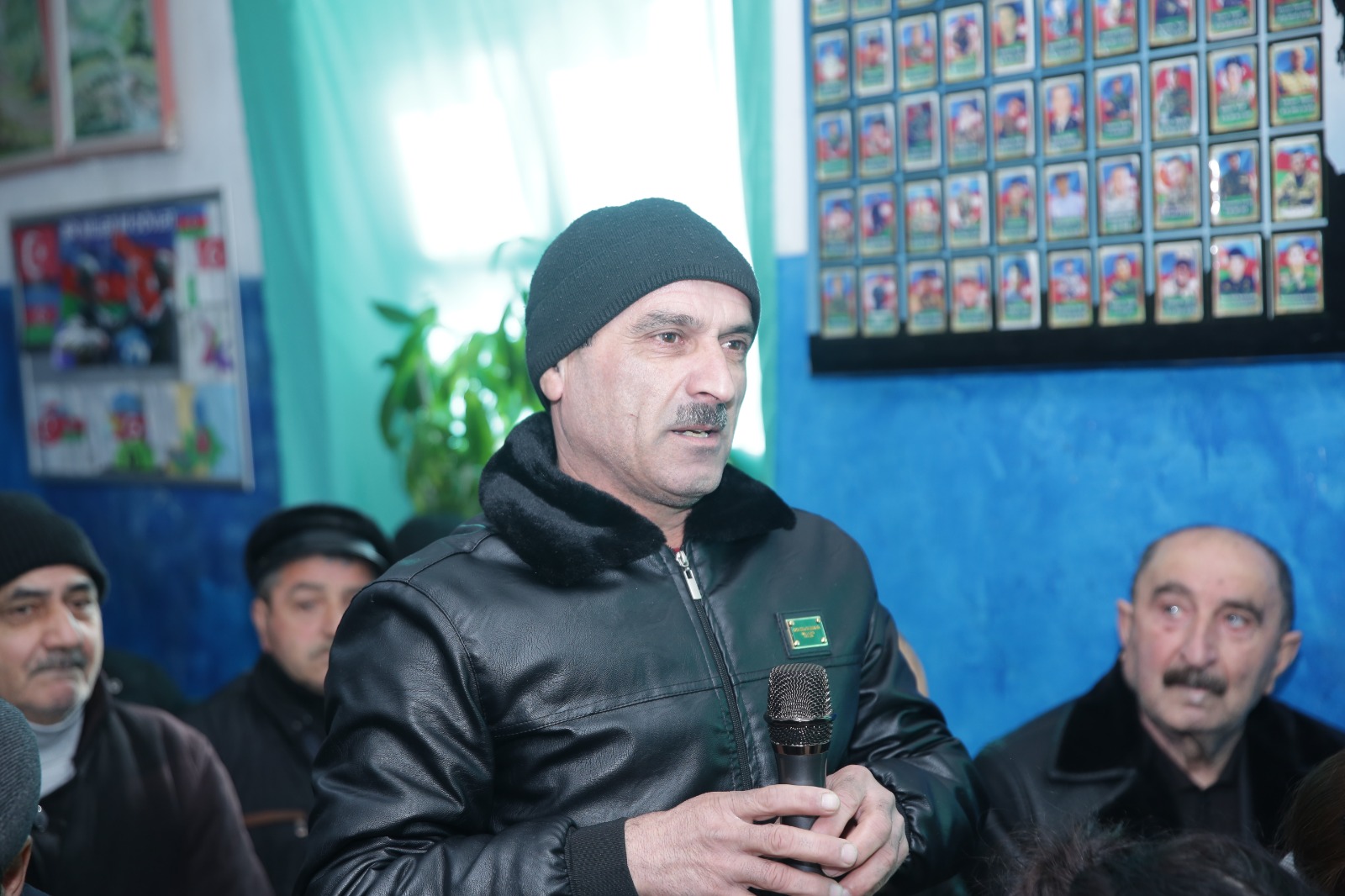 Elnur Rzayev Çarxı kəndində sakinlərlə görüşüb (FOTO)