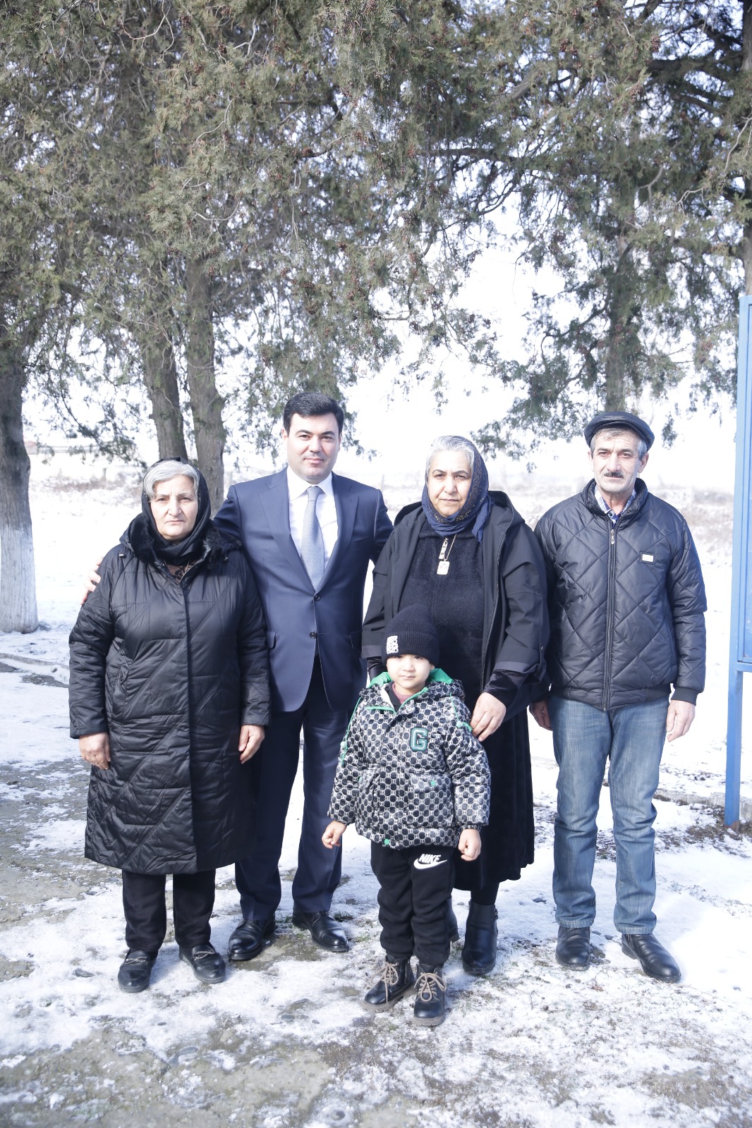 Elnur Rzayev Çarxı kəndində sakinlərlə görüşüb (FOTO)