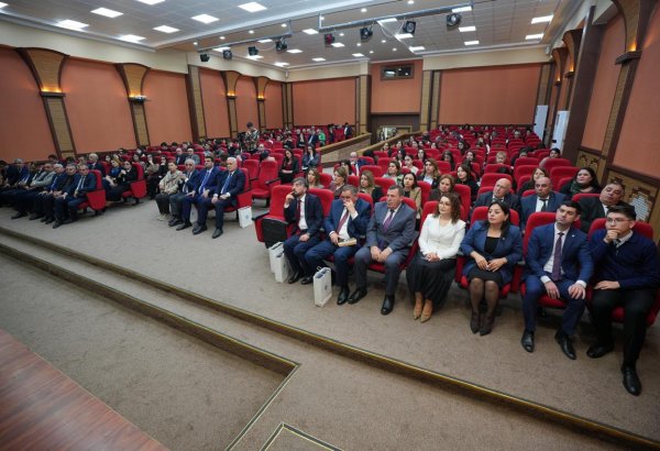 UNEC-in “Elmin populyarlaşdırılması” və “Elm gözəldir: məktəbdən elmə” təşəbbüsü ilə Naxçıvanda silsilə görüşlər keçirilib (FOTO)