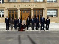 UNEC-in “Elmin populyarlaşdırılması” və “Elm gözəldir: məktəbdən elmə” təşəbbüsü ilə Naxçıvanda silsilə görüşlər keçirilib (FOTO)