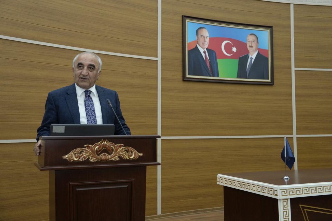 UNEC-in “Elmin populyarlaşdırılması” və “Elm gözəldir: məktəbdən elmə” təşəbbüsü ilə Naxçıvanda silsilə görüşlər keçirilib (FOTO)