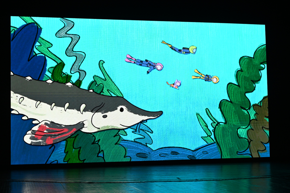 Heydər Əliyev Fondunun vitse-prezidenti Leyla Əliyeva və Alena Əliyeva Gəncə Dövlət Dram Teatrında “İsi və Piti” animasiya serialının premyerasında olublar (FOTO)