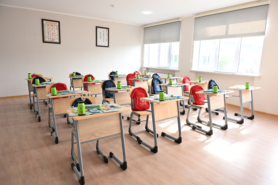 Heydər Əliyev Fondunun vitse-prezidenti Leyla Əliyeva və Alena Əliyeva Gəncədə STEAM mərkəzində və 37 nömrəli tam orta məktəbdə olublar (FOTO)