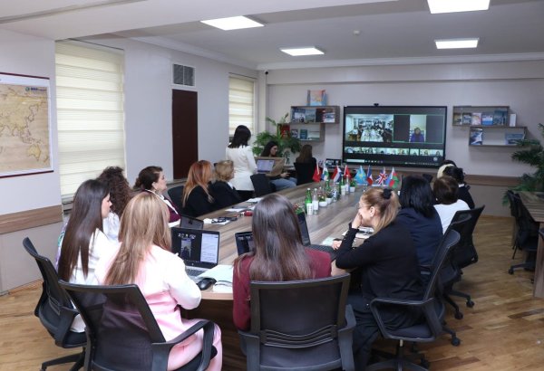 Dil mövzusunda beynəlxalq elmi-praktik konfrans keçirildi (FOTO)